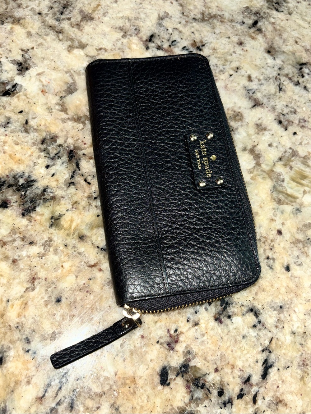kate spade black pebbled leather zip-around wallet with gold logo